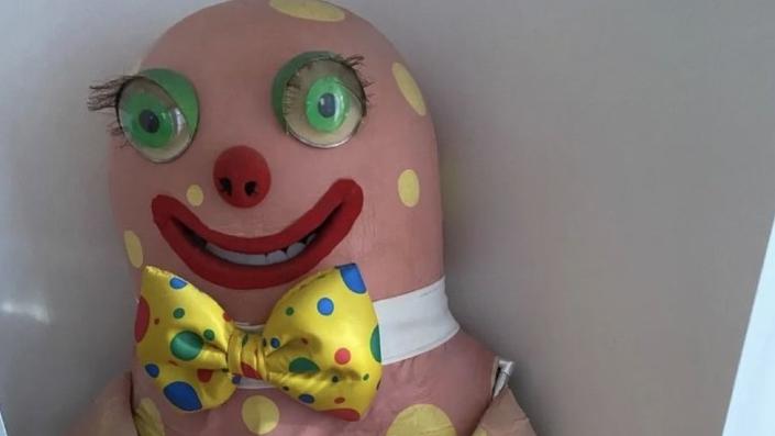 Mr Blobby costume