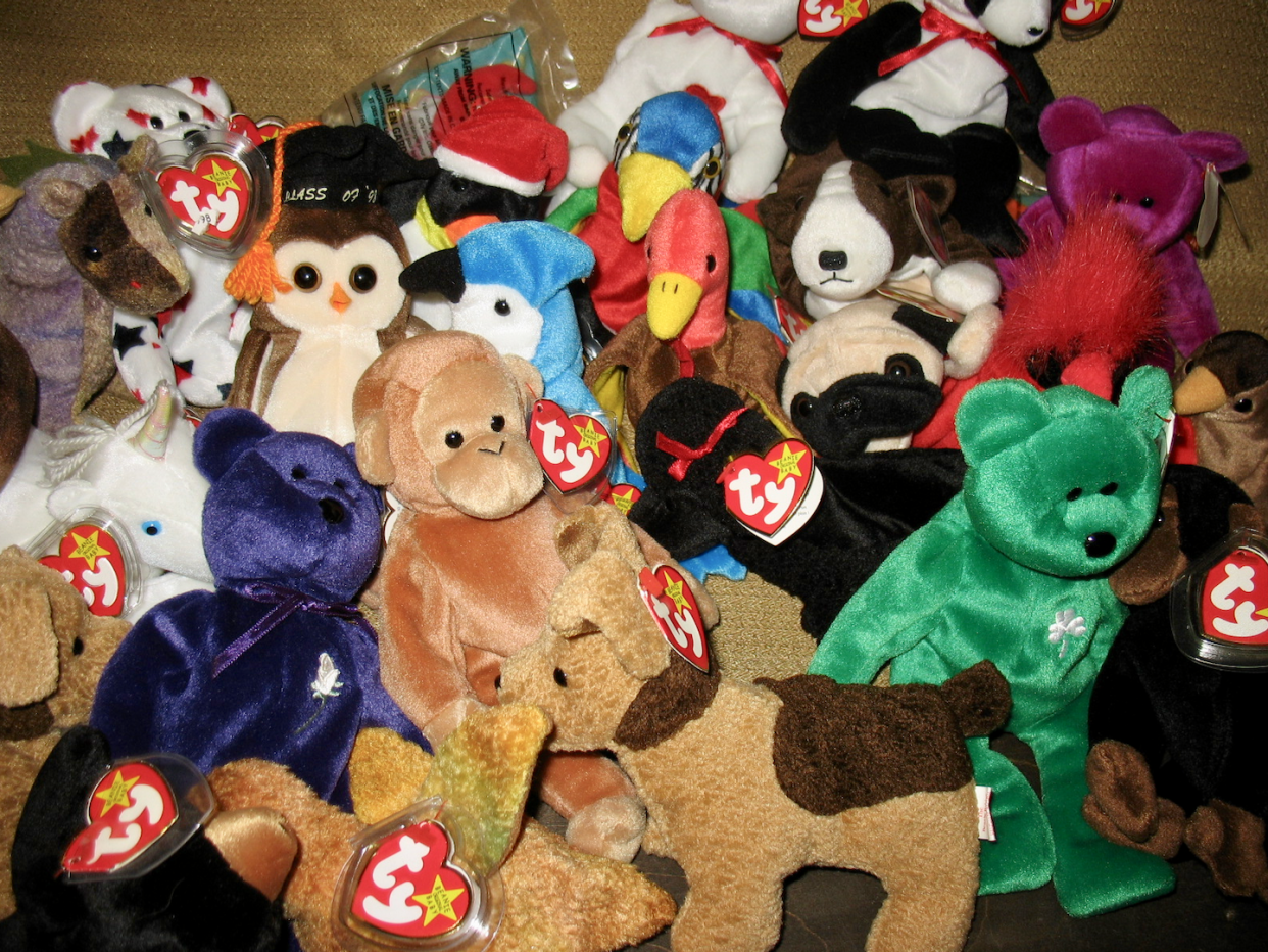 From limited editions to spelling errors, only the rarest Beanie Babies are worth money. <a href="https://flickr.com/photos/housingworksauctions/432628528" rel="nofollow noopener" target="_blank" data-ylk="slk:iStock;elm:context_link;itc:0;sec:content-canvas" class="link ">iStock</a>, <a href="http://creativecommons.org/licenses/by-sa/4.0/" rel="nofollow noopener" target="_blank" data-ylk="slk:CC BY-SA;elm:context_link;itc:0;sec:content-canvas" class="link ">CC BY-SA</a>