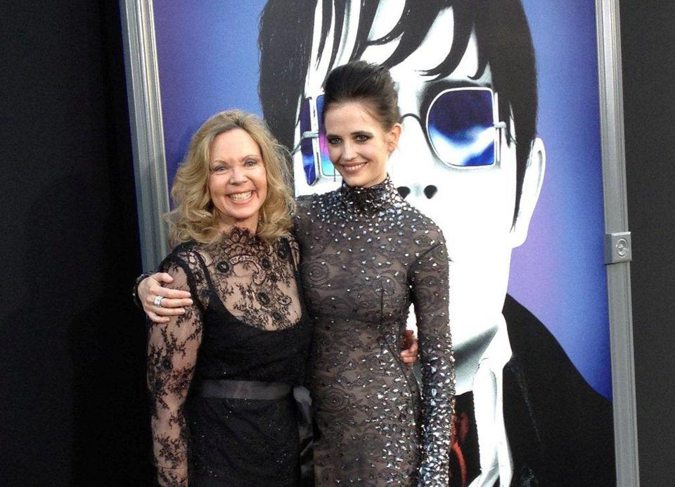 Lara Parker, left, a former Memphian who was the original Angelique in “Dark Shadows,” is seen with Eva Green, who plays the role in the new “Dark Shadows” movie.