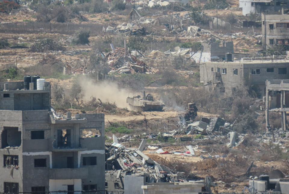 Israeli troops and their vehicles faced challenges operating in areas of Gaza that the Israeli Air Force destroyed.