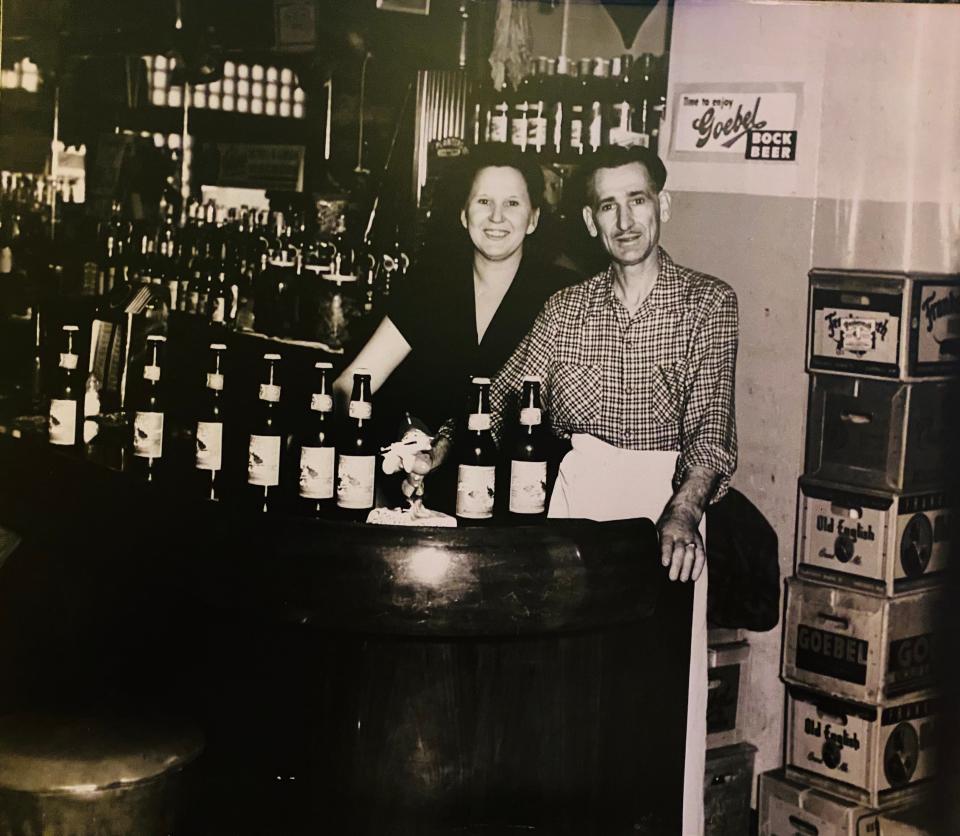 Louie and Stella Warrington, owners of Green Tavern beginning in 1944
