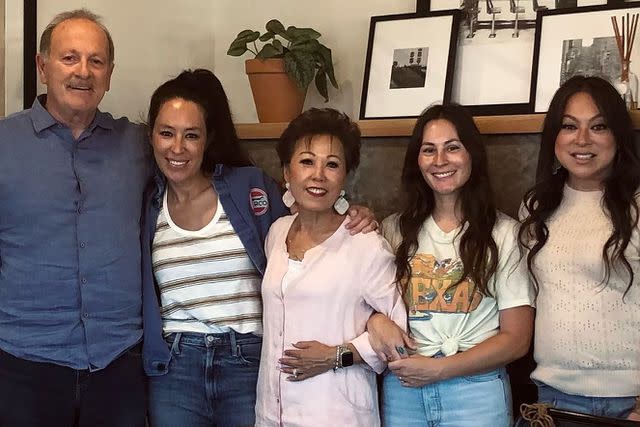 Joanna Gaines/instagram Joanna Gaines with her parents and sisters