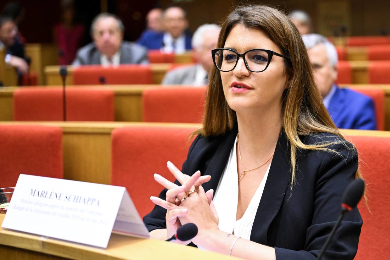 La secrétaire d’État à l’Économie sociale et aux Associations Marlène Schiappa lors de son audition par une commission sénatoriale, dans le cadre de l’enquête sur des soupçons de favoritisme dans l’attribution du « Fonds Marianne ».