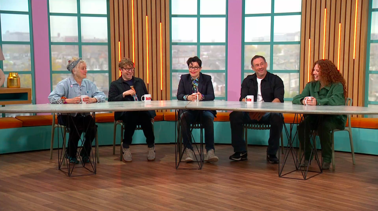 Guest celebrities Sophie Thompson, Josh Widdicombe, Sue Perkins, Jason Fox and Jess Glynne. (Channel 4 screenshot)