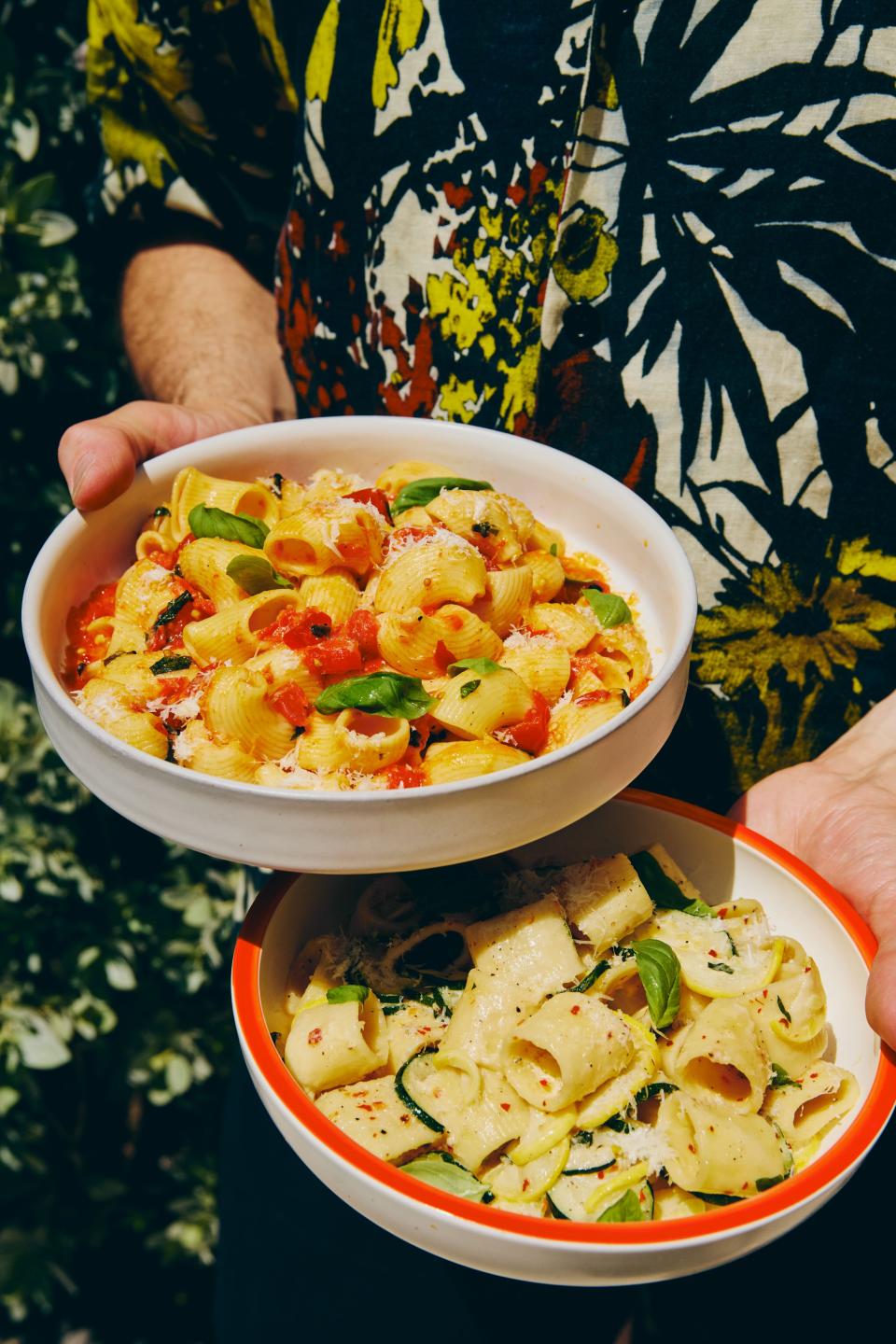 Pasta With No-Cook Cherry Tomato Sauce