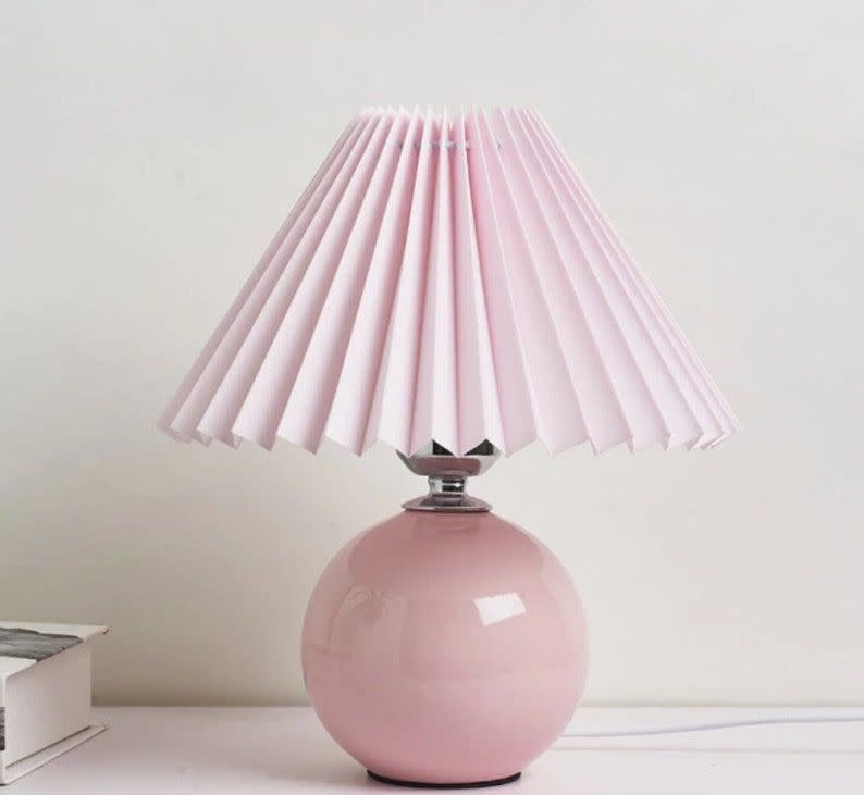 5) Pleated Lampshade Lamp