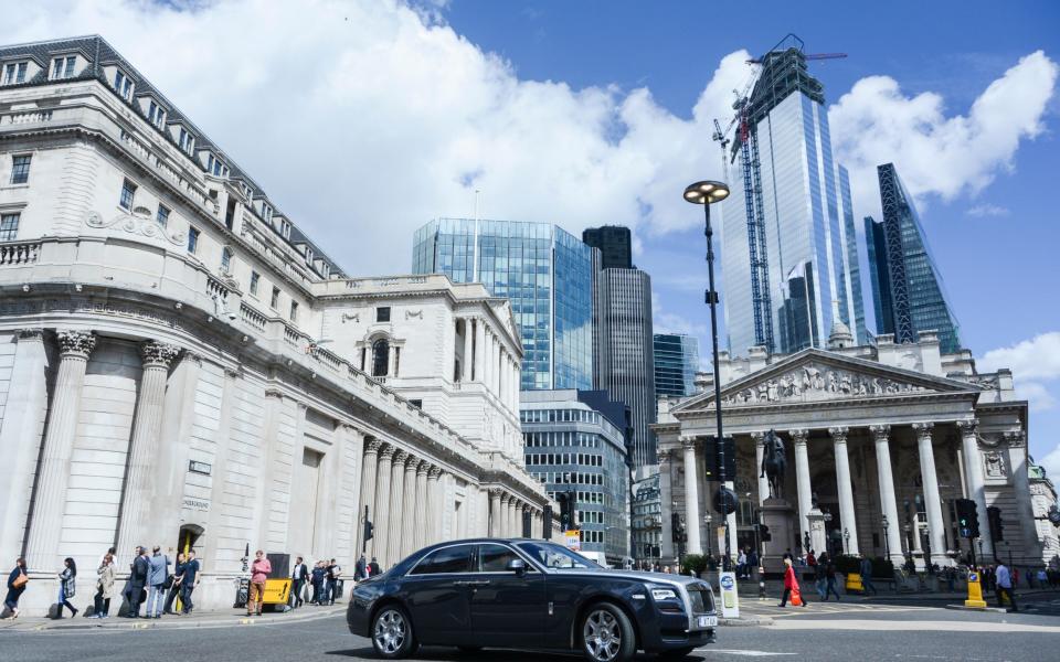 Bank of England UK economy outpaces G7 according to OECD