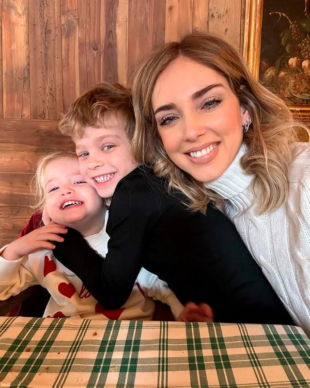 Chiara Ferragni con sus hijos 