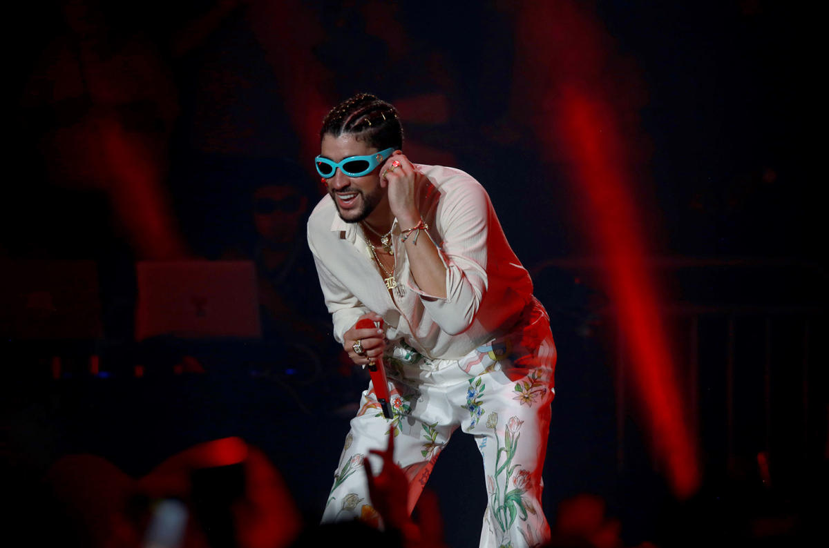 Bad Bunny Kisses Male Dancer Onstage, First Latin Artist to Win