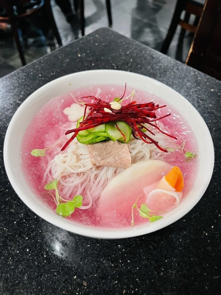 pink naengmyeon