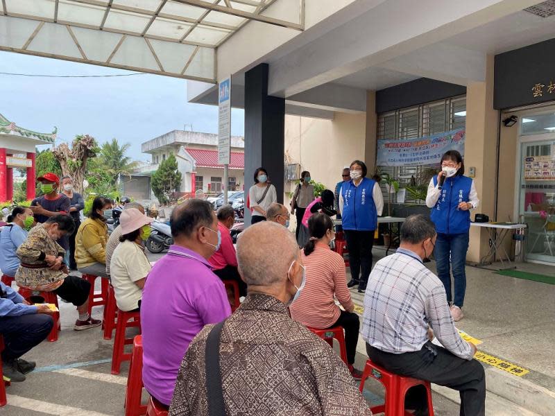 雲縣府開設疫苗快打站　鄉親速接種增加防護力