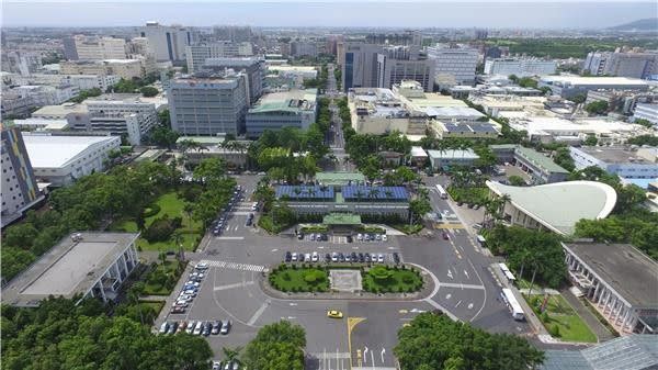 ▲春節期間，有不少科技產業園區廠商仍正常生產，經濟部加工出口區管理處為協助區內廠商掌握商機，持續營運，仍於春節提供4大便民措施。（圖／NOWnews資料照）