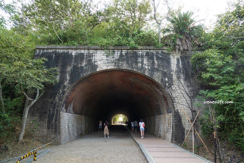 苗栗竹南「崎頂子母隧道」