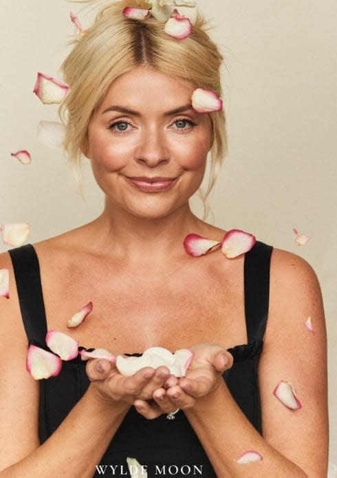 holly-willoughby-wax-melts-wylde-moon