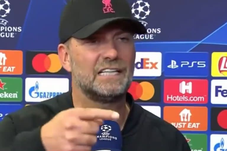 La reacción de Klopp contra un periodista luego del entredicho con Simeone, que se fue de la cancha sin saludarlo