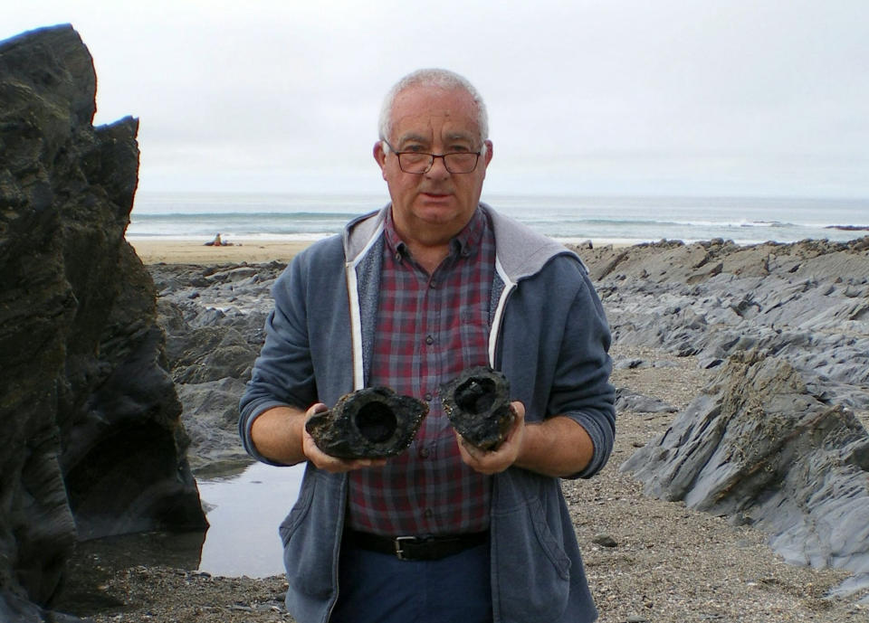 Robert Felce discovered a grenade from the Schiedam, a ship captured by pirates and in turn the Royal Navy but sank in the late 1680s off the Cornish coast. (SWNS)