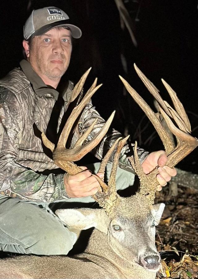 Mississippi deer hunter bags monster 220-class buck and it may be