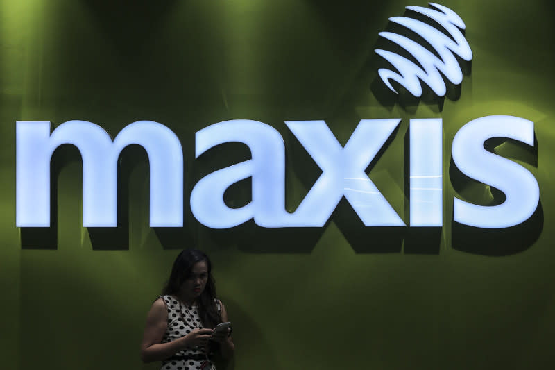 Maxis Berhad has reported an increase of profit-after-tax (PAT) by 4.7 per cent. — Picture by Yusof Mat Isa