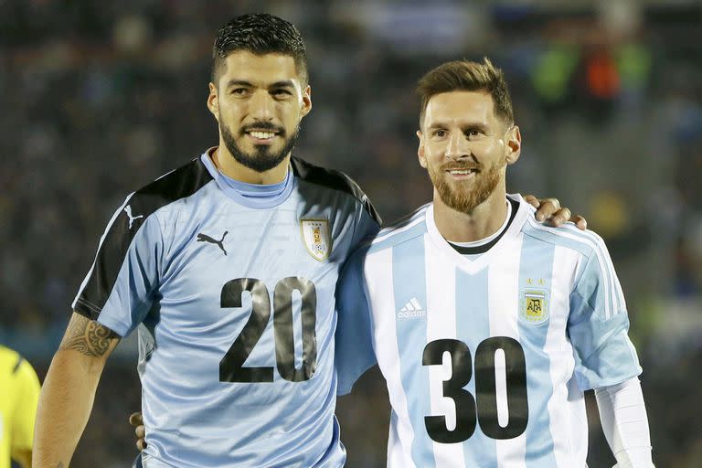 Suarez y Messi cuando los candidatos eran Uruguay y Argentina