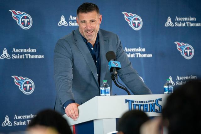 Tennessee Titans coach Mike Vrabel walks out of Friday's press conference