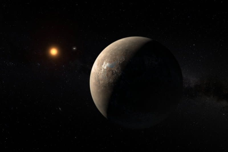 環繞比鄰星（Proxima Centauri，右）運轉的行星「比鄰星b」（Proxima b，左）可能具有適合生命繁衍的環境。（ESO）