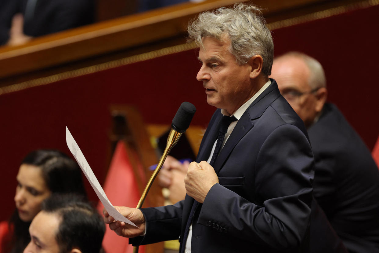 Fabien Roussel écrit à Gérald Darmanin pour lui demander de fermer le site Coco.gg (Fabien Roussel photographié durant une séance de questions au gouvernement à l’Assemblée nationale (illustration))