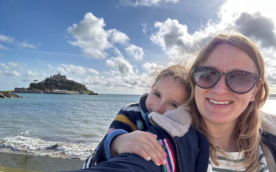 vicky parrott takes a family trip in cornwall driving The Volkswagen California 6.1 Ocean campervan 
