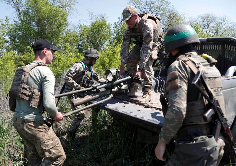 Ukrainian servicemen of the 128th Mountain assault Brigade at a military training in Dnipropetrovsk region