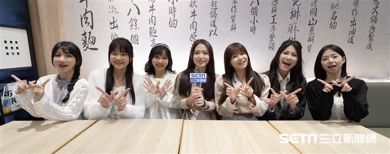 7名女孩坦言，舊金山台灣日的表演其實充滿挑戰，讓她們既期待又緊張。（圖／記者周均庭攝、T League RGT 北美台灣一級棒聯盟授權提供）