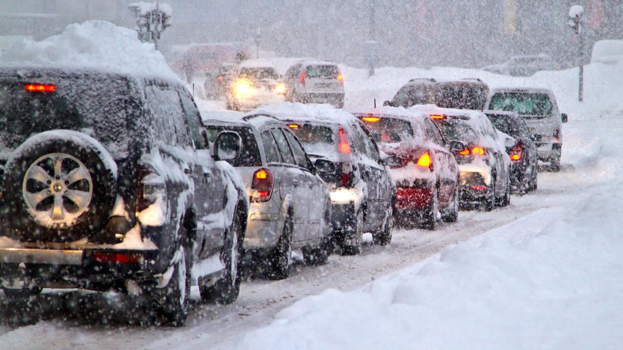 With winter weather moving in, here are eight items you should always keep in your vehicle.