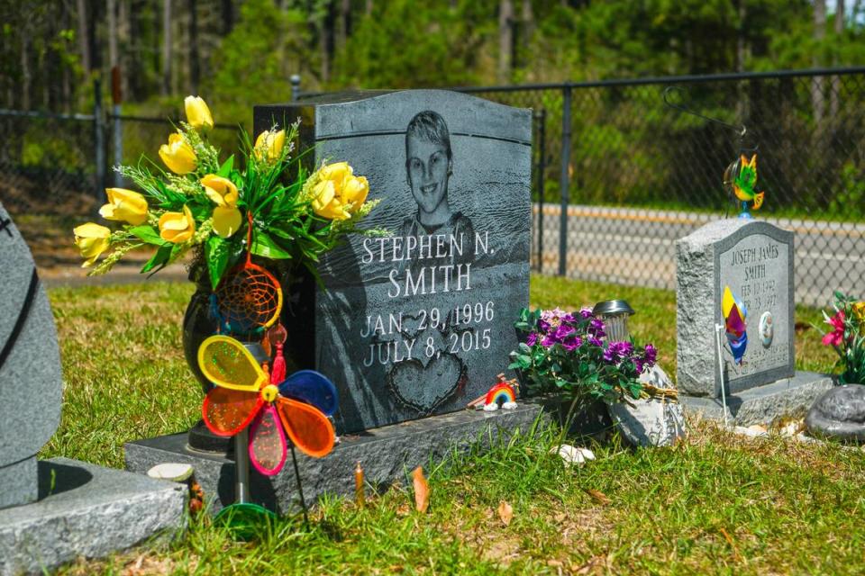 The headstone of Stephen Smith as seen on Wednesday, March 29, 2023 at Gooding Cemetery in Hampton County, S.C. Stephens death, initially ruled a hit and run, has now been ruled a suspected murder by the South Carolina Law Enforcement Division. Stephen’s mother Sandy Smith raised money to have her son’s remains exhumed on March 31 for an “independent exhumation, autopsy and investigation”.  
