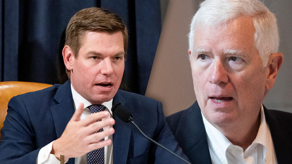 Reps. Eric Swalwell and Mo Brooks. (Photo illustration: Yahoo News; photos: Samuel Corum/Pool via Reuters, Tom Williams/CQ Roll Call via Getty Images)