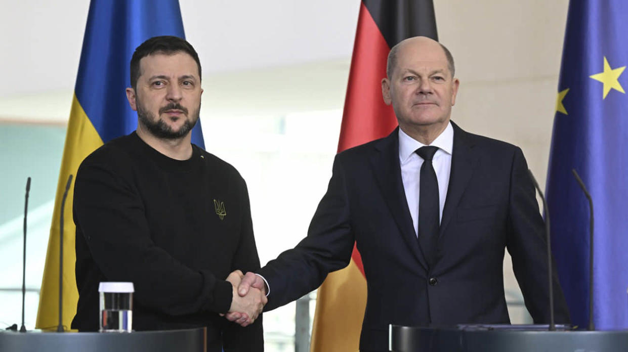 Volodymyr Zelenskyy and Olaf Scholz. Stock photo: Getty Images