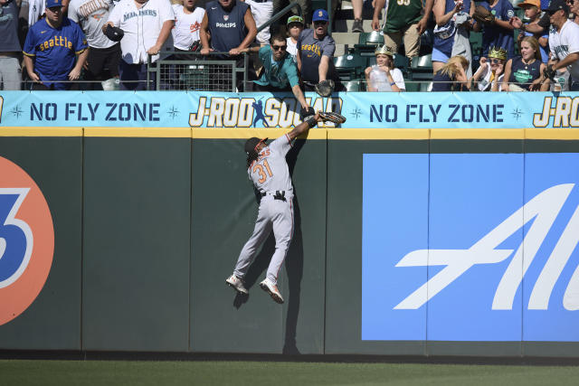 Cedric Mullins robs homer in 9th, hits 2-run shot in 10th; AL-best Orioles  beat Mariners 5-3