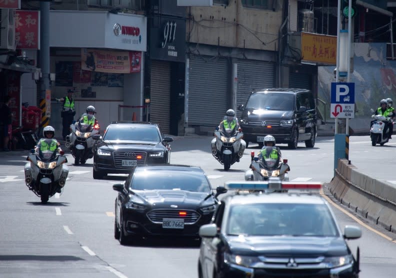 前總統李登輝移靈車隊。池孟諭攝