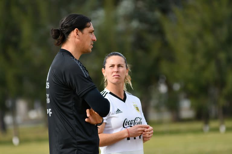 Portanova y el fútbol femenino: "Siento mucha admiración por la lucha, por la predisposición, por el deseo de crecer"