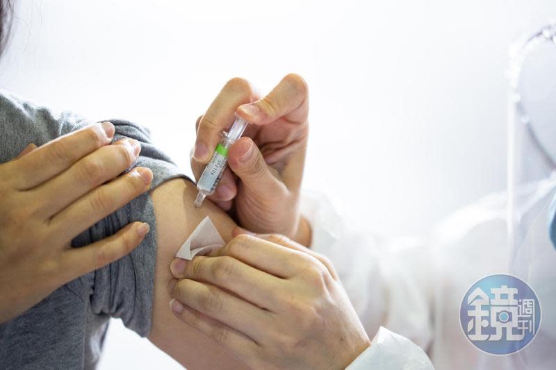 次單位蛋白疫苗是否可做為第3劑加強針，林氏璧認為，不良反應較少的蛋白疫苗確實很適合。（本刊資料照）