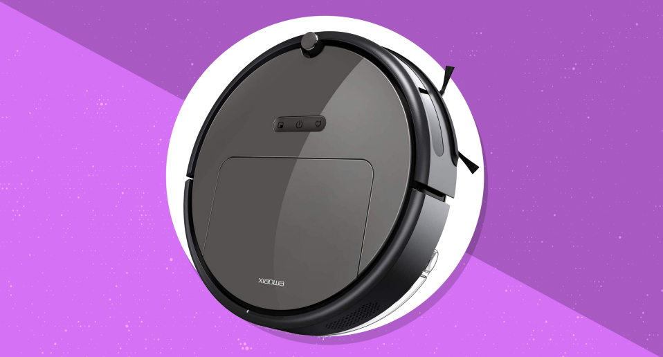 Save $176 on the Roborock E35 Robot Vacuum Cleaner (Photo: Amazon)