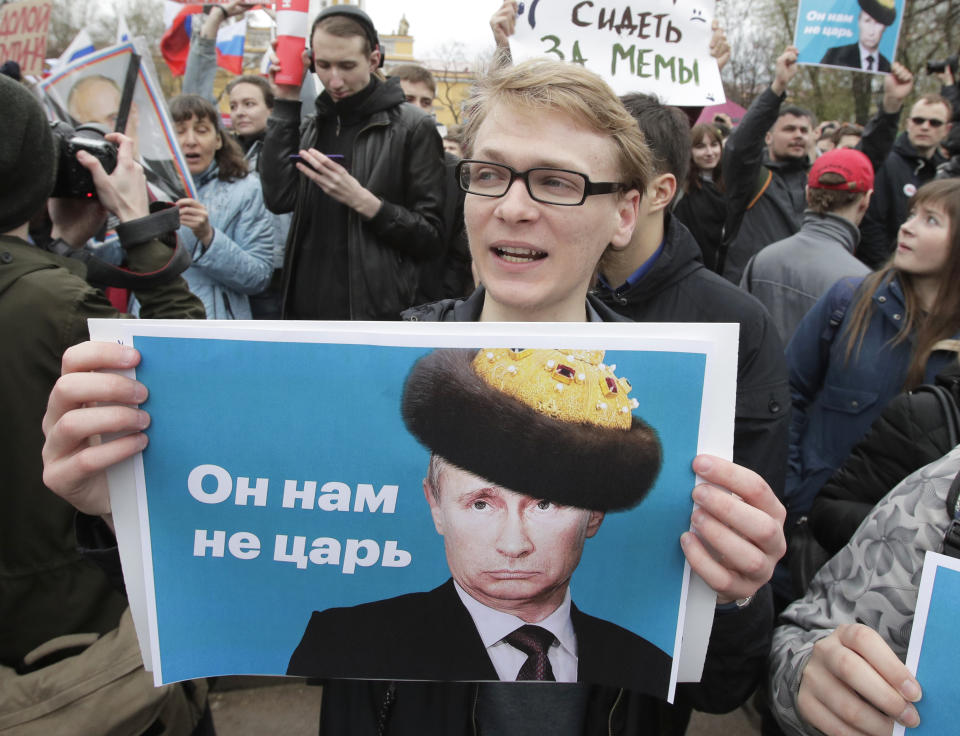 Protestas contra Putin en Rusia. (AP Photo/Dmitri Lovetsky)