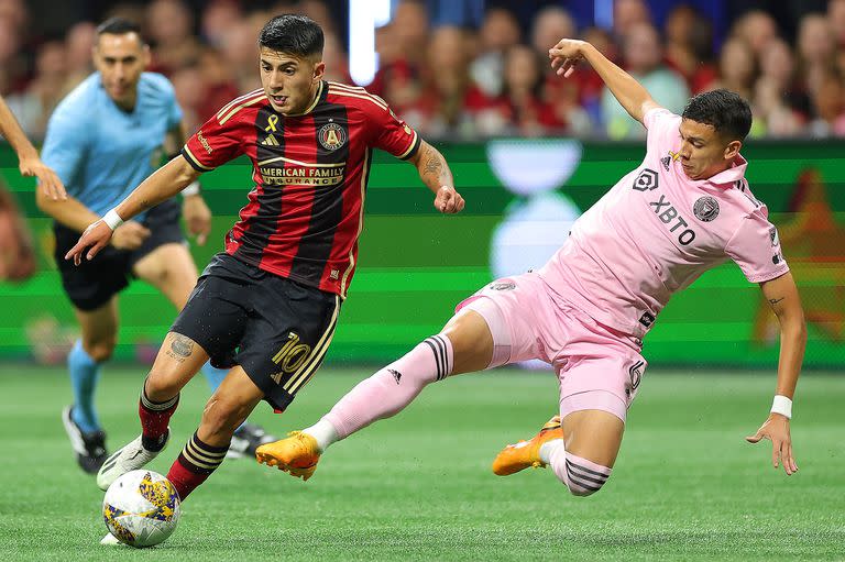 Thiago Almada, en su segunda temporada en la Major League Soccer, ya domina todas las estadísticas de Atlanta United; con 11 goles y 19 asistencias, arrasó en la votación como Jugador Joven del Año.