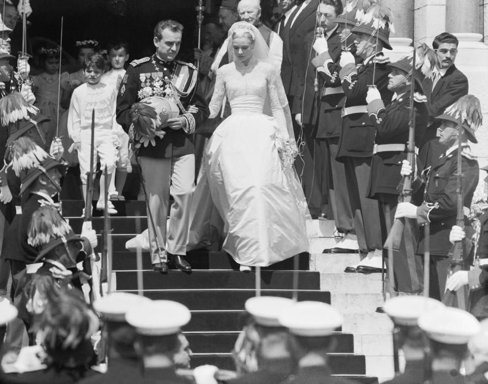 prince rainier and grace kelly after wedding