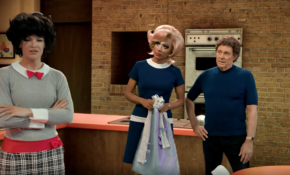 Kylie Sonique Love, Bianca Del Rio, and Barry Williams as Jan, Carol, and Mike Brady in 'Dragging the Classics: The Brady Bunch.' (Photo: Paramount+)
