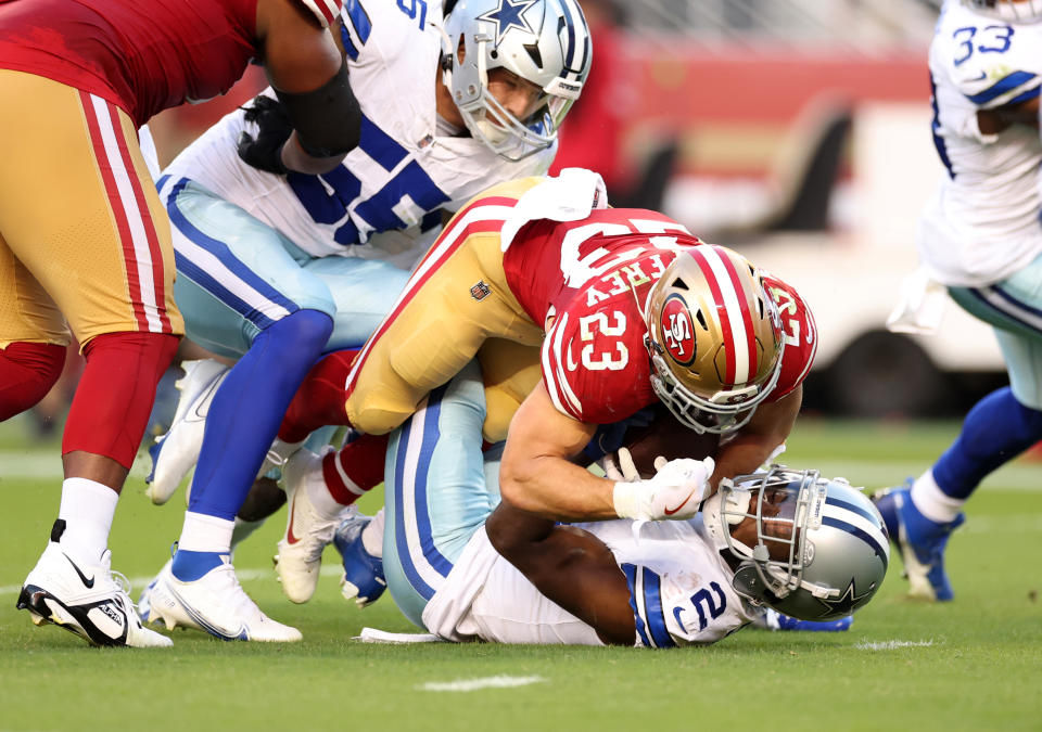 Dallas Cowboys DB Jourdan Lewis (2) came out of this play with possession of the ball. (Photo by Ezra Shaw/Getty Images)