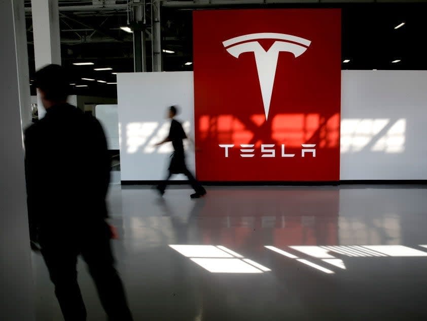 Tesla-Mitarbeiter haben in einem Podcast mit The Verge ihre Erfahrungen bei dem Autohersteller beschrieben. - Copyright: Michael Macor/The San Francisco Chronicle via Getty Images