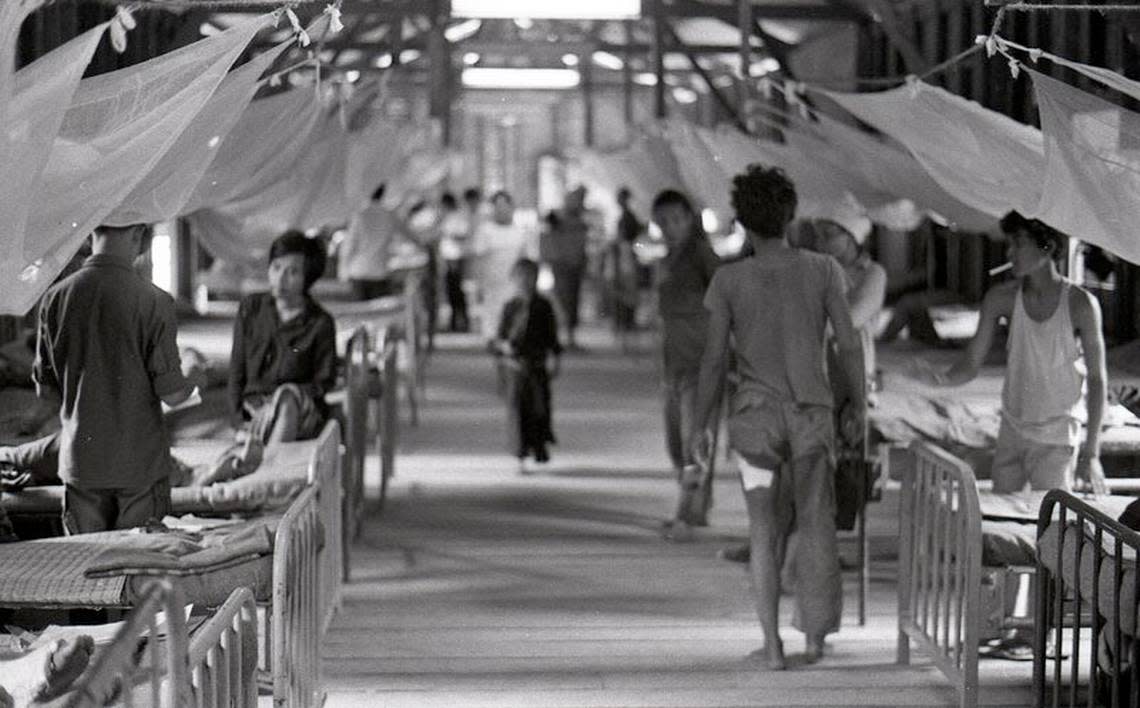 Titled, “Hospital Patients,” Galen Beery captured one of the main patient halls of the Ban Xon hospital in Laos, in 1971. https://omeka.library.fresnostate.edu/s/beery-legacy-exhibit/item/7403/Gifted by Galen Beery to Hmongstory Legacy, digital reproduction gifted to Fresno State.