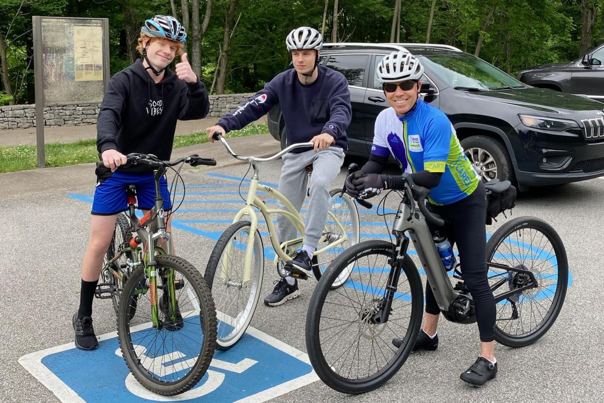 Skating Champ Scott Hamilton Completes 444-Mile Bike Ride for Cancer Research 25 Years After Finishing Chemo