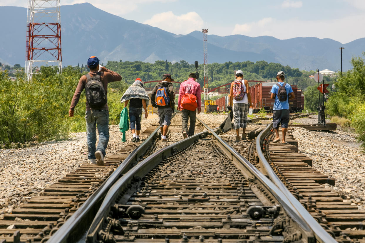 El Peso Hero lucha contra la discriminación, la violencia y la corrupción que enfrentan los migrantes en la frontera entre México y Estados Unidos. (Getty Images)