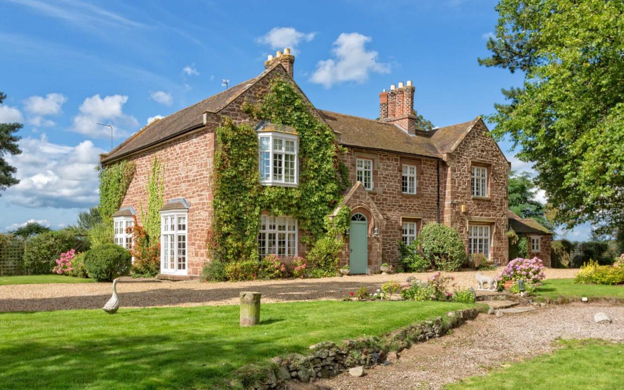 Follow these tricks of the trade to make sure your home stands out. This property is £925,000 with Strutt & Parker  - Cloudbase Photography