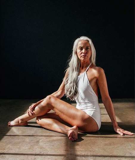 This 61-year-old swimwear model is the epitome of body confidence [Photo: Instagram/@landofwomen]