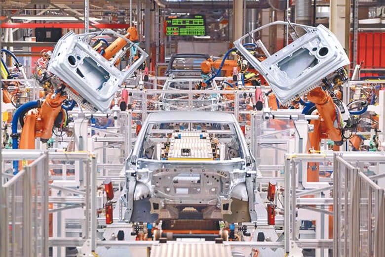 歐美國家正積極重組包括電動車產業的供應鏈，以抗衡中國。